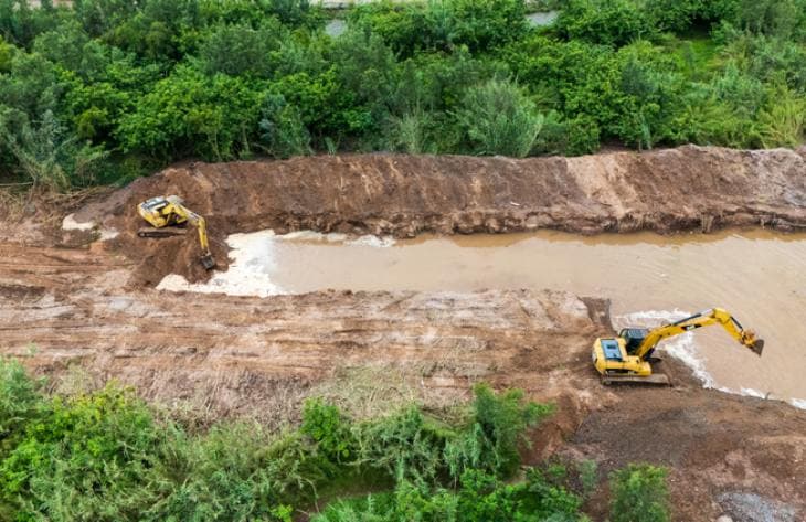 Convenio con vecinos: intensifican las obras de contención en el río Salí