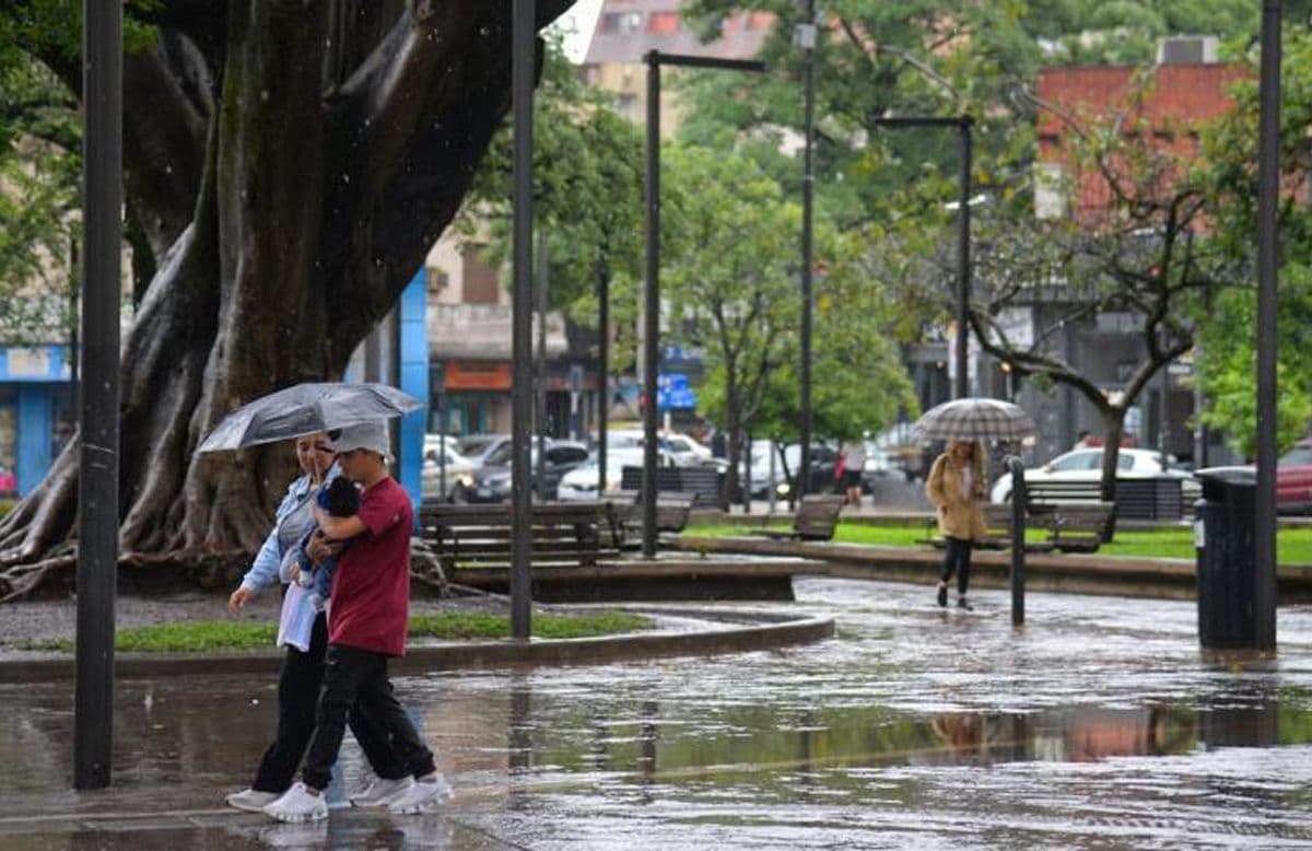 Tormentas y frío intenso en Tucumán: horarios de lluvia y duración del mal tiempo